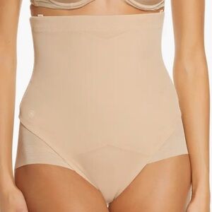 Honeylove SuperPower Briefs New